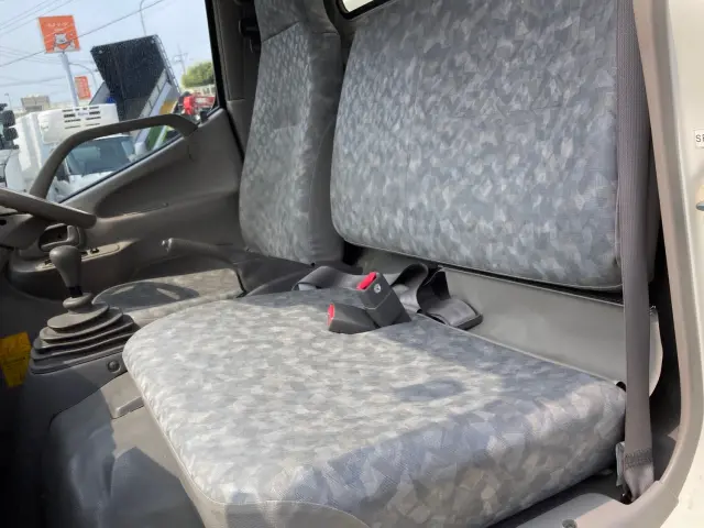 日野 デュトロ BDG-XZU314T(2WD)の写真23