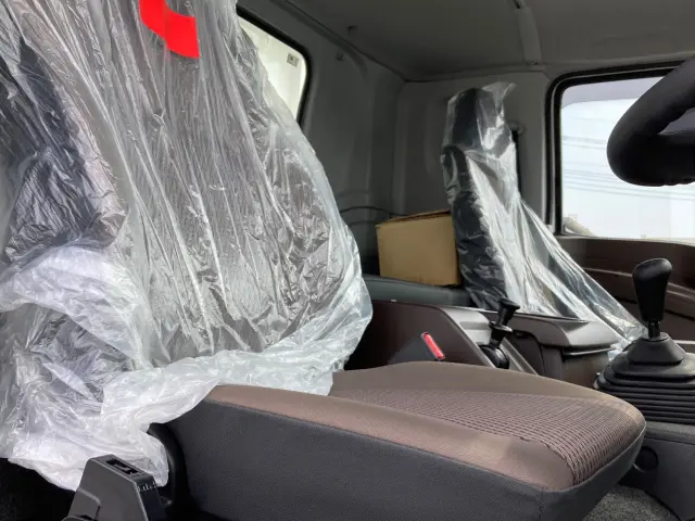 いすゞ ギガ 2RG-CXZ77DT(6x4)の写真19