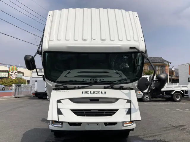 いすゞ ギガ 2RG-CXZ77DT(6x4)の写真23