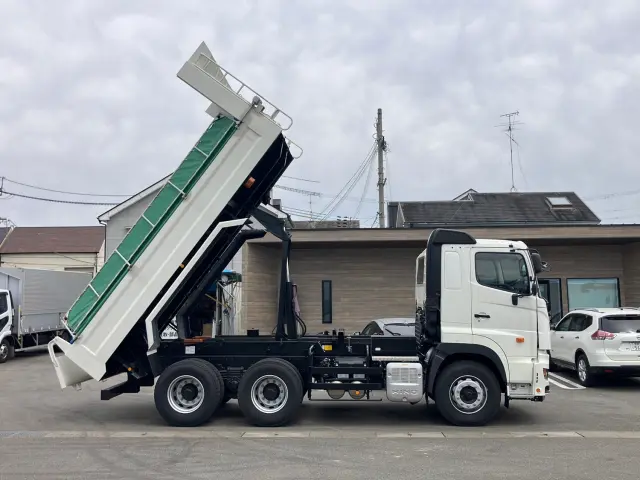 日野 プロフィア 2DG-FS1AGE(6x4)の写真6