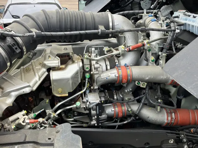 日野 プロフィア 2DG-FS1AGE(6x4)の写真17