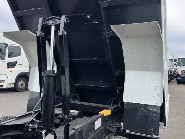 三菱 ファイター 2KG-FK72F(2WD)の写真13