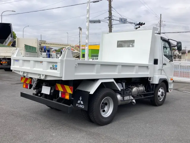 三菱 ファイター 2KG-FK72F(2WD)の写真3