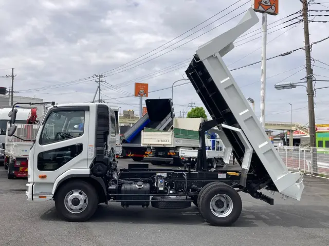 三菱 ファイター 2KG-FK72F(2WD)の写真5