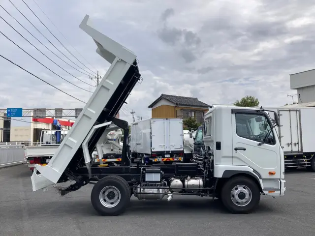 三菱 ファイター 2KG-FK72F(2WD)の写真6