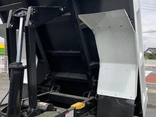 三菱 ファイター 2KG-FK72F(2WD)の写真13