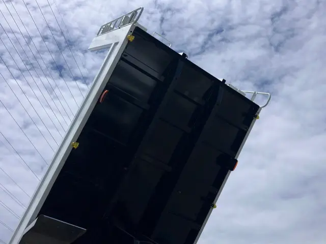 三菱 スーパーグレート 2PG-FV80HY(6x4)の写真12