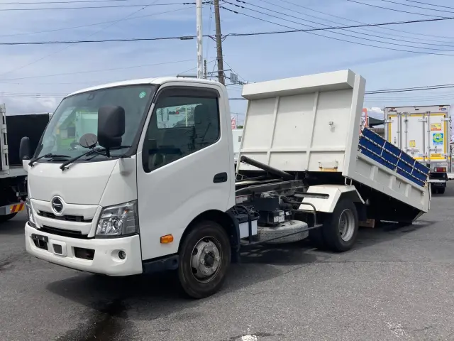 日野 デュトロ 2KG-XZU700X(2WD)の写真1