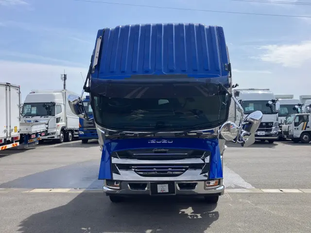 いすゞ ギガ 2PG-CXZ77CT(6x4)の写真23