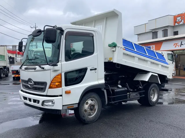 日野 レンジャー TKG-FC9JCAP(2WD)の写真1