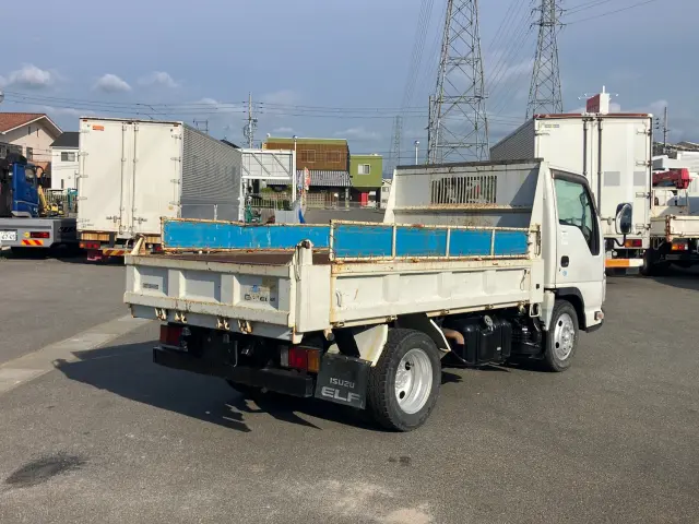 いすゞ エルフ TKG-NJR85AD(2WD)の写真3