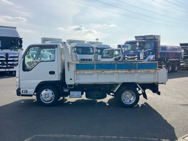 いすゞ エルフ TKG-NJR85AD(2WD)の写真7