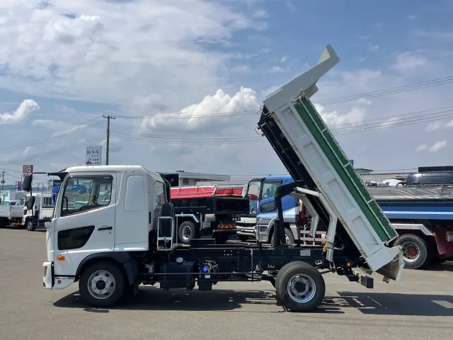 日野 レンジャー 2PG-FD2ABA(2WD)の写真5