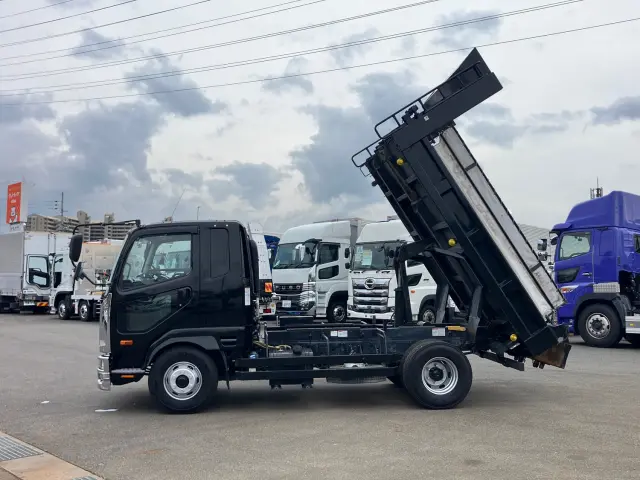 三菱 ファイター 2KG-FK62F(2WD)の写真5