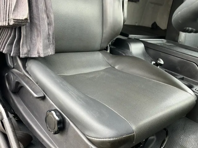 三菱 ファイター 2KG-FK62F(2WD)の写真19