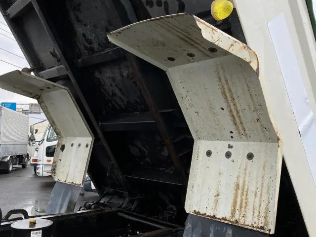 日野 レンジャー LKG-FE7JEAA(2WD)の写真13