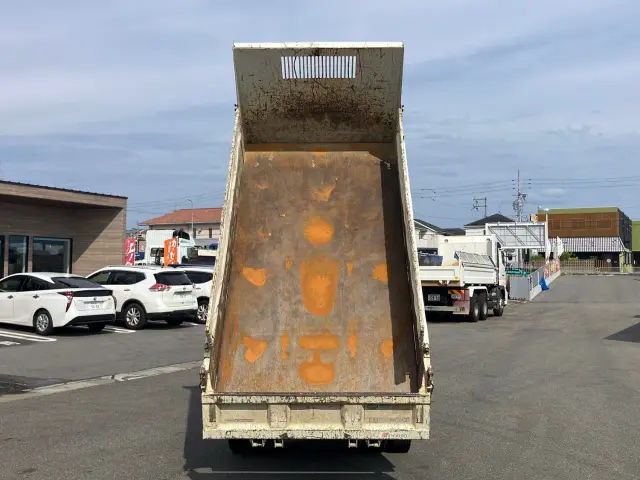 三菱 キャンター TKG-FBA30(2WD)の写真10