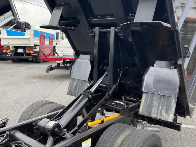 三菱 キャンター TPG-FBA60(2WD)の写真17