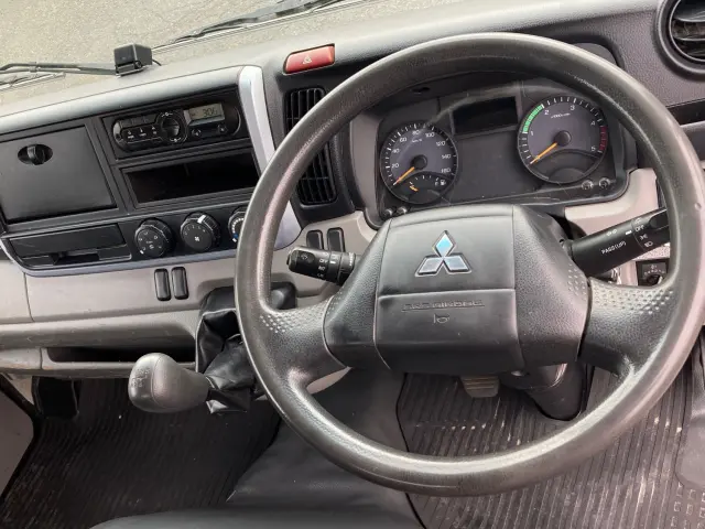 三菱 キャンター TPG-FBA60(2WD)の写真24