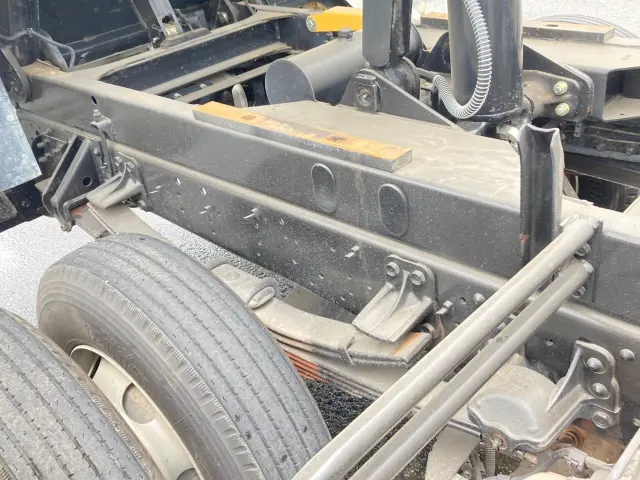 いすゞ フォワード 2RG-FRR90S2(2WD)の写真15