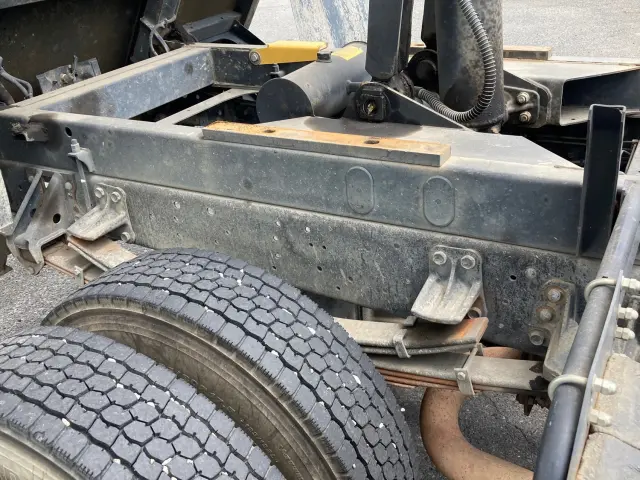 いすゞ フォワード TKG-FRR90S1(2WD)の写真15
