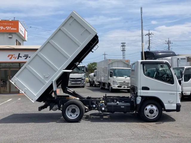 三菱 キャンター 2RG-FBA60(2WD)の写真6