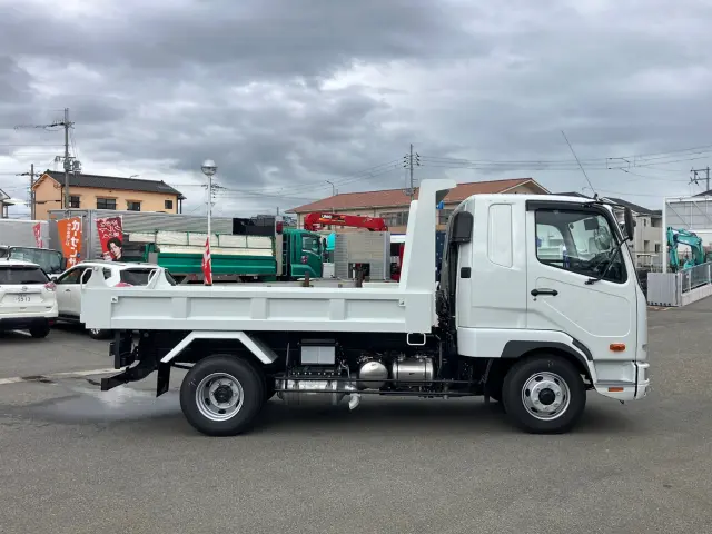 三菱 ファイター 2KG-FK62F(2WD)の写真8