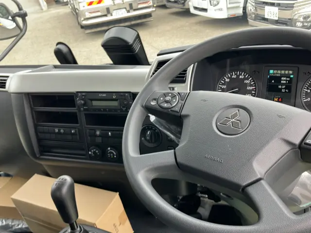 三菱 ファイター 2KG-FK62F(2WD)の写真21