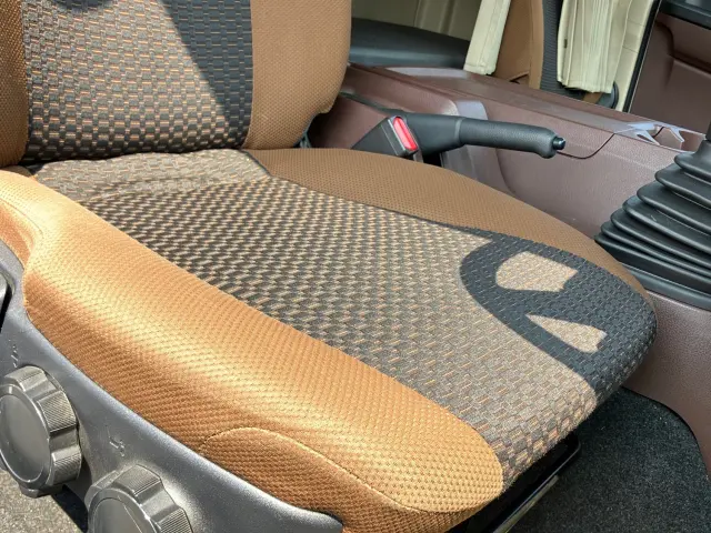日野 レンジャー 2KG-FD2ABA(2WD)の写真22