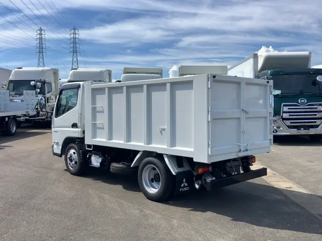 三菱 キャンター 2RG-FBA60(2WD)の写真4