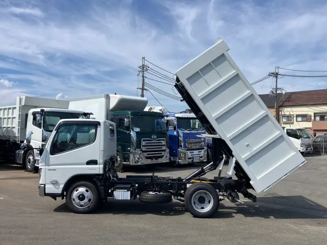 三菱 キャンター 2RG-FBA60(2WD)の写真5