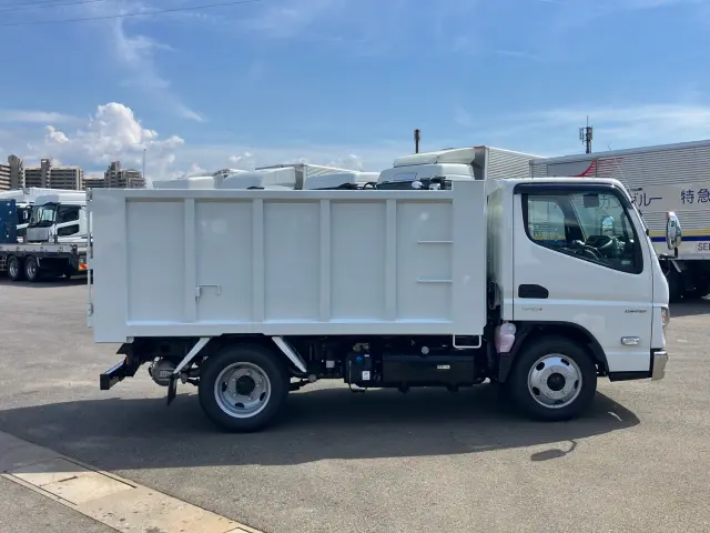三菱 キャンター 2RG-FBA60(2WD)の写真8