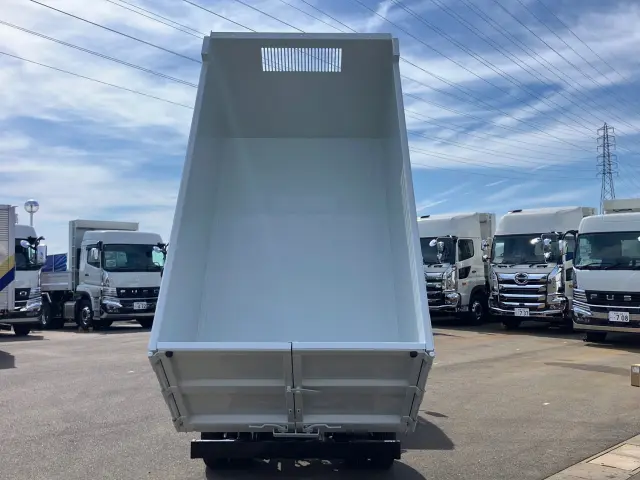 三菱 キャンター 2RG-FBA60(2WD)の写真10