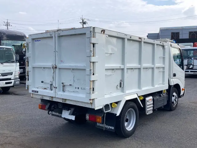 日野 デュトロ 2RG-XZC600T(2WD)の写真3