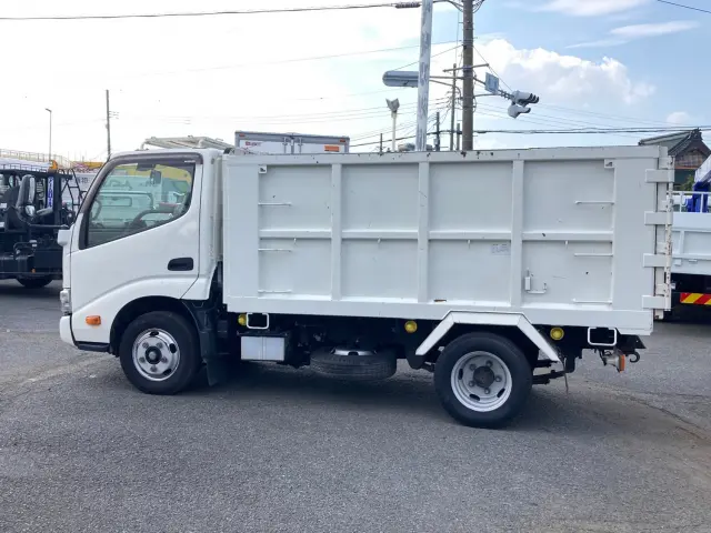 日野 デュトロ 2RG-XZC600T(2WD)の写真7