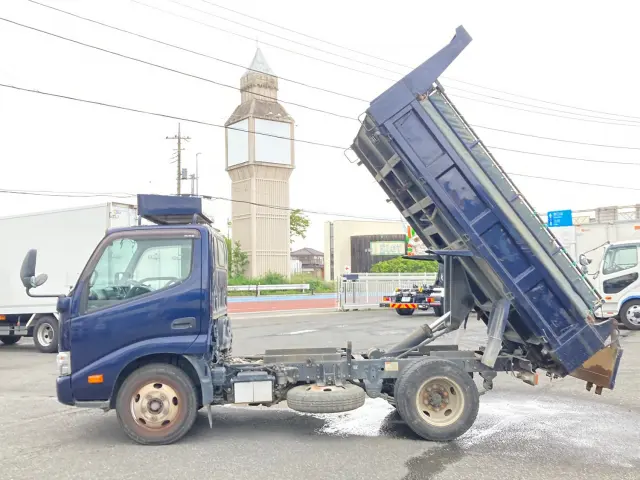 日野 デュトロ 2RG-XZU600T(2WD)の写真5