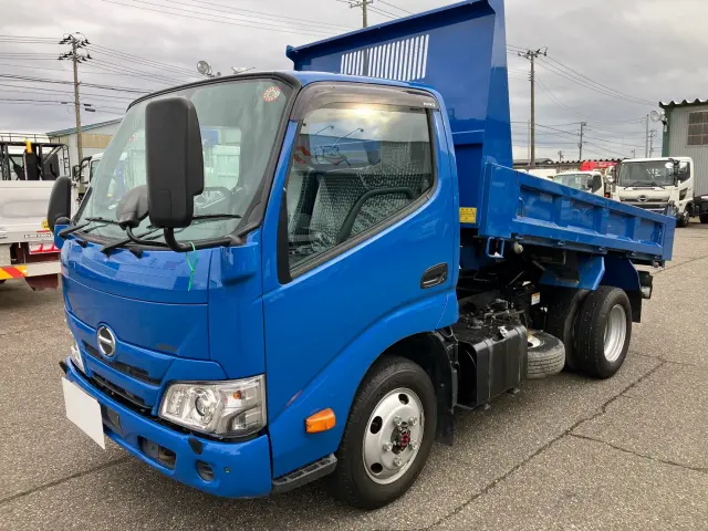 日野 デュトロ 2KG-XZU675T(4WD)の写真1