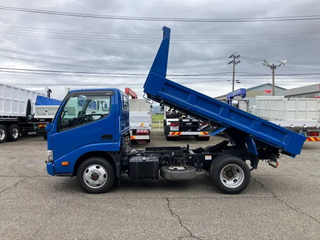 日野 デュトロ 2KG-XZU675T(4WD)の写真5