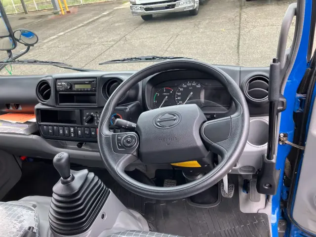 日野 デュトロ 2KG-XZU675T(4WD)の写真21