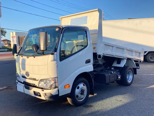 日野 デュトロ 2WG-XZU675P(4WD)の写真1