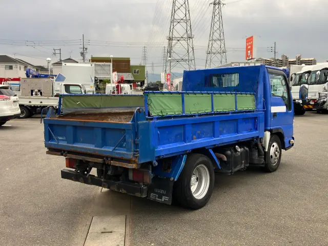 いすゞ エルフ TKG-NKR85AD(2WD)の写真3