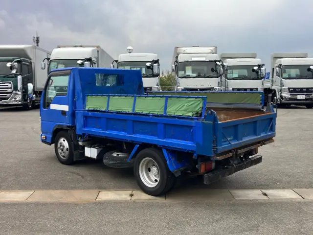 いすゞ エルフ TKG-NKR85AD(2WD)の写真4
