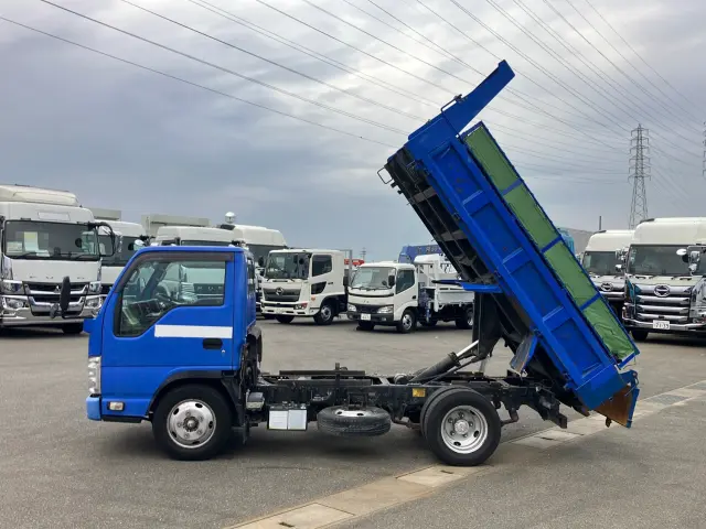 いすゞ エルフ TKG-NKR85AD(2WD)の写真5