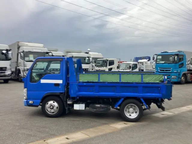 いすゞ エルフ TKG-NKR85AD(2WD)の写真7