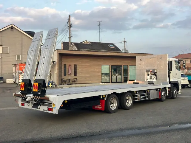 三菱 スーパーグレート 2PG-FS70HZ(8x4)の写真3