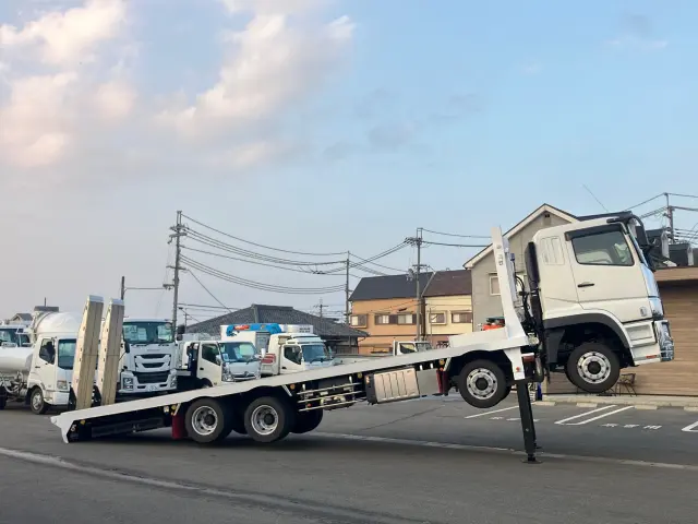 三菱 スーパーグレート 2PG-FS70HZ(8x4)の写真6