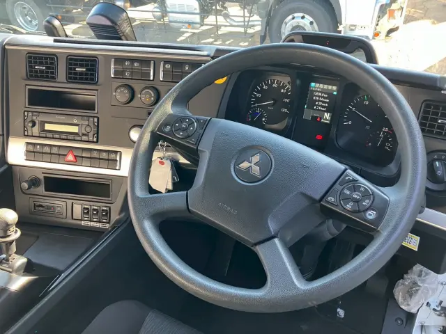 三菱 スーパーグレート 2PG-FV70HY(6x4)の写真21