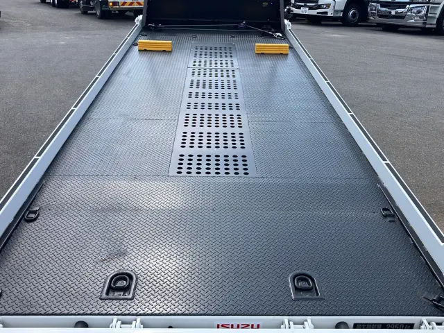 いすゞ エルフ 2RG-NPR88AN(2WD)の写真9