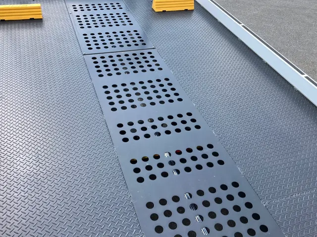 いすゞ エルフ 2RG-NPR88AN(2WD)の写真11