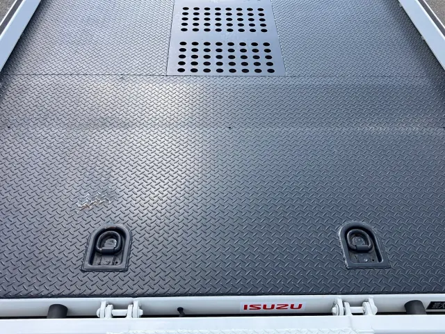 いすゞ エルフ 2RG-NPR88AN(2WD)の写真12